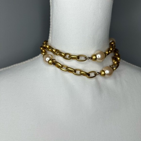 Vintage Givenchy Chunky Pearl Chain Necklace – 80s Statement Jewelry - Picture 2 of 3